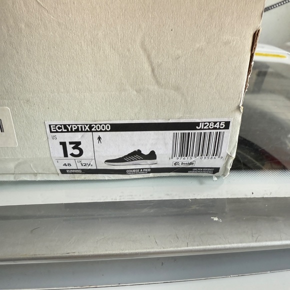 Men’s adidas shoes - Picture 5 of 5